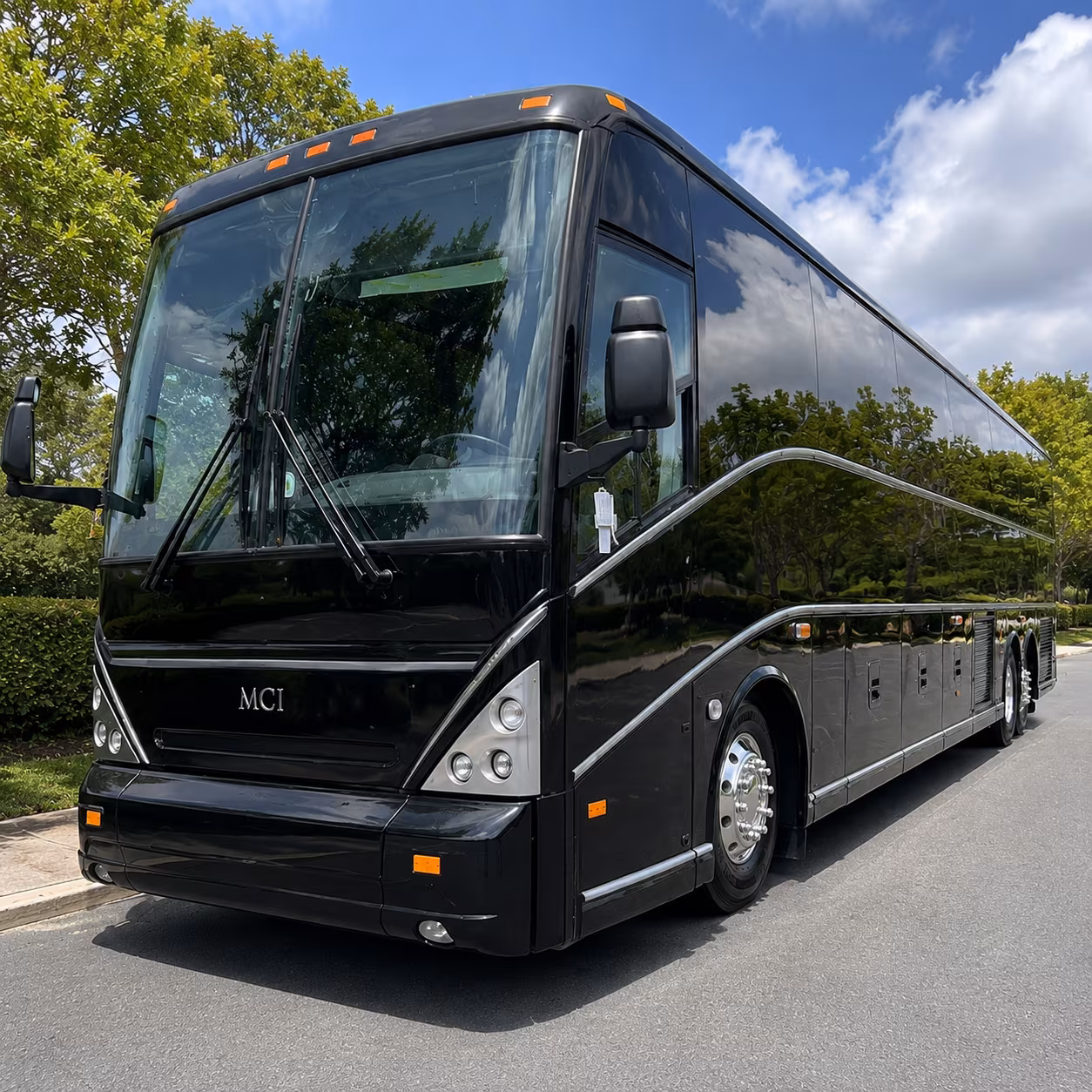 military shuttle buses serving los alamitos and the san gabriel valley